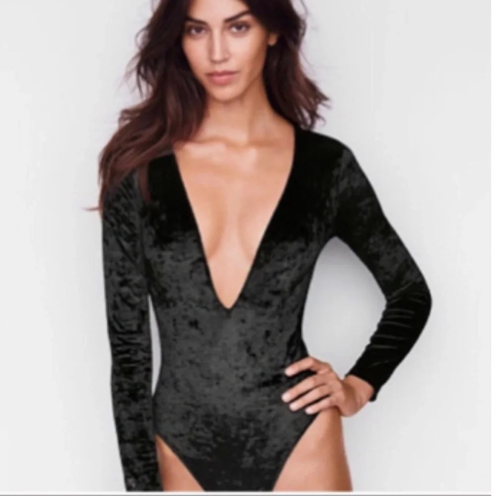 Victoria's Secret Crushed Velvet Plunge Bodysuit Black New - Picture 11 of 12